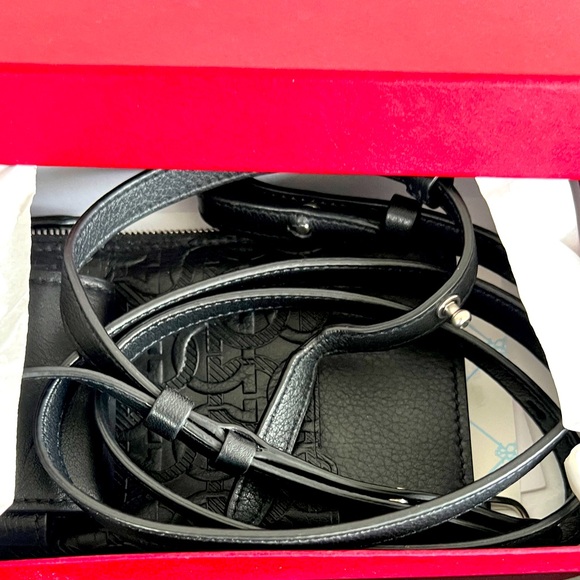 Salvatore Ferragamo Multiple Purpose Wallet BN - Picture 5 of 8